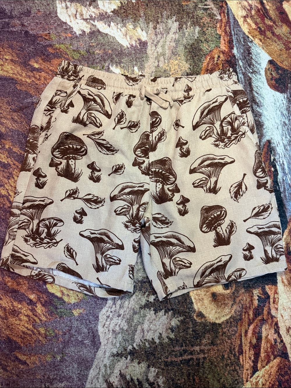 Malibu Cream Shorts with Brown Mushroom Print - Size L